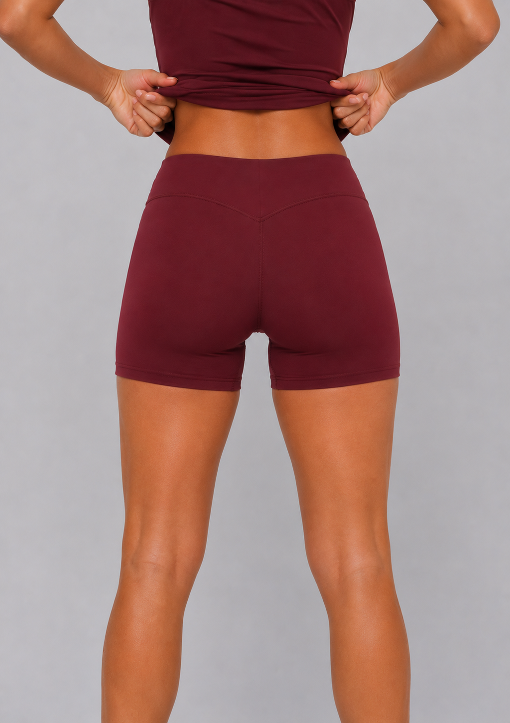 Kimi Invisible Scrunch Shorts 4" | Burgundy